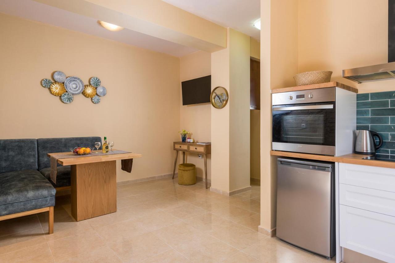 Anna Boutique Apartment 加藤-达拉特索 外观 照片